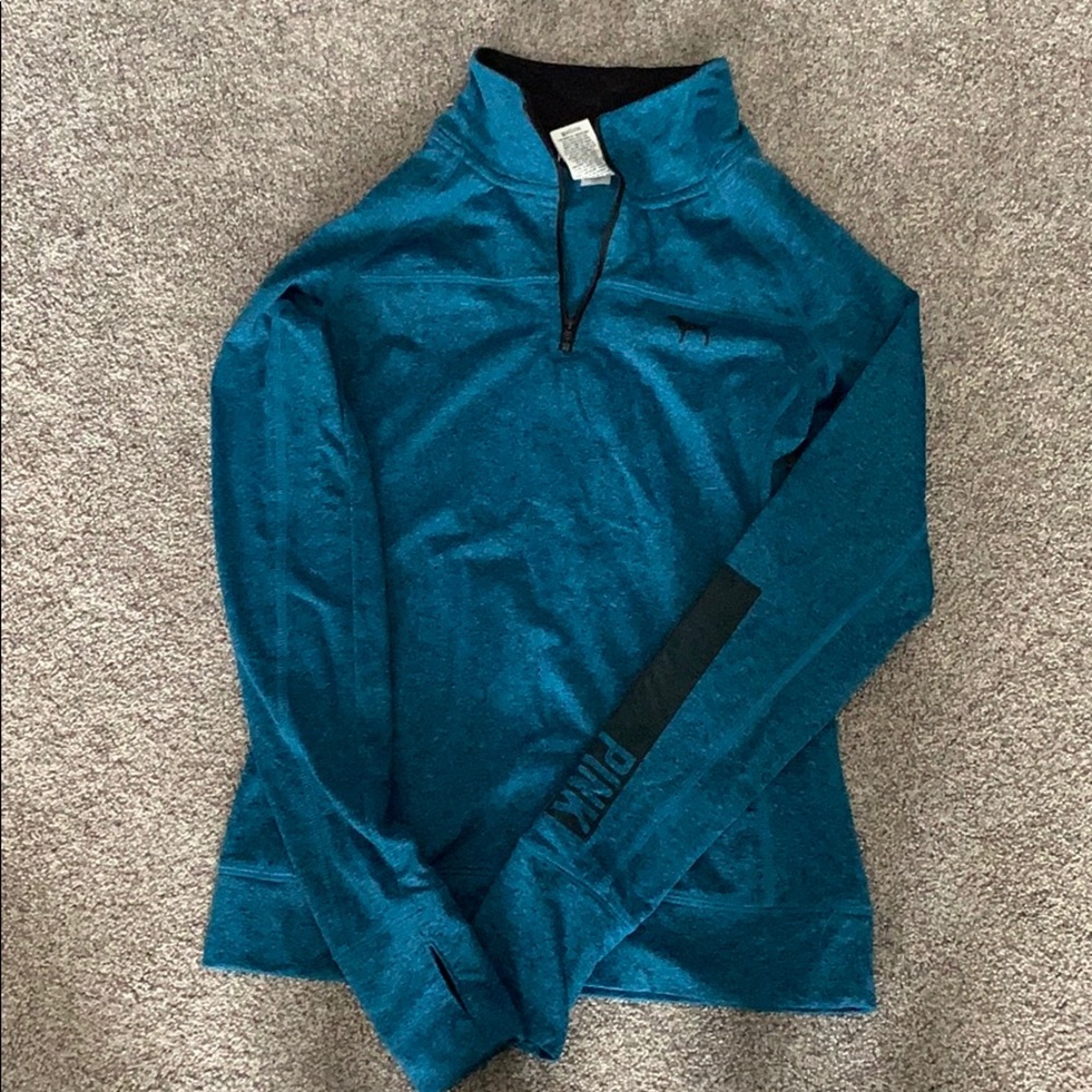 Pink blue quarterzip top